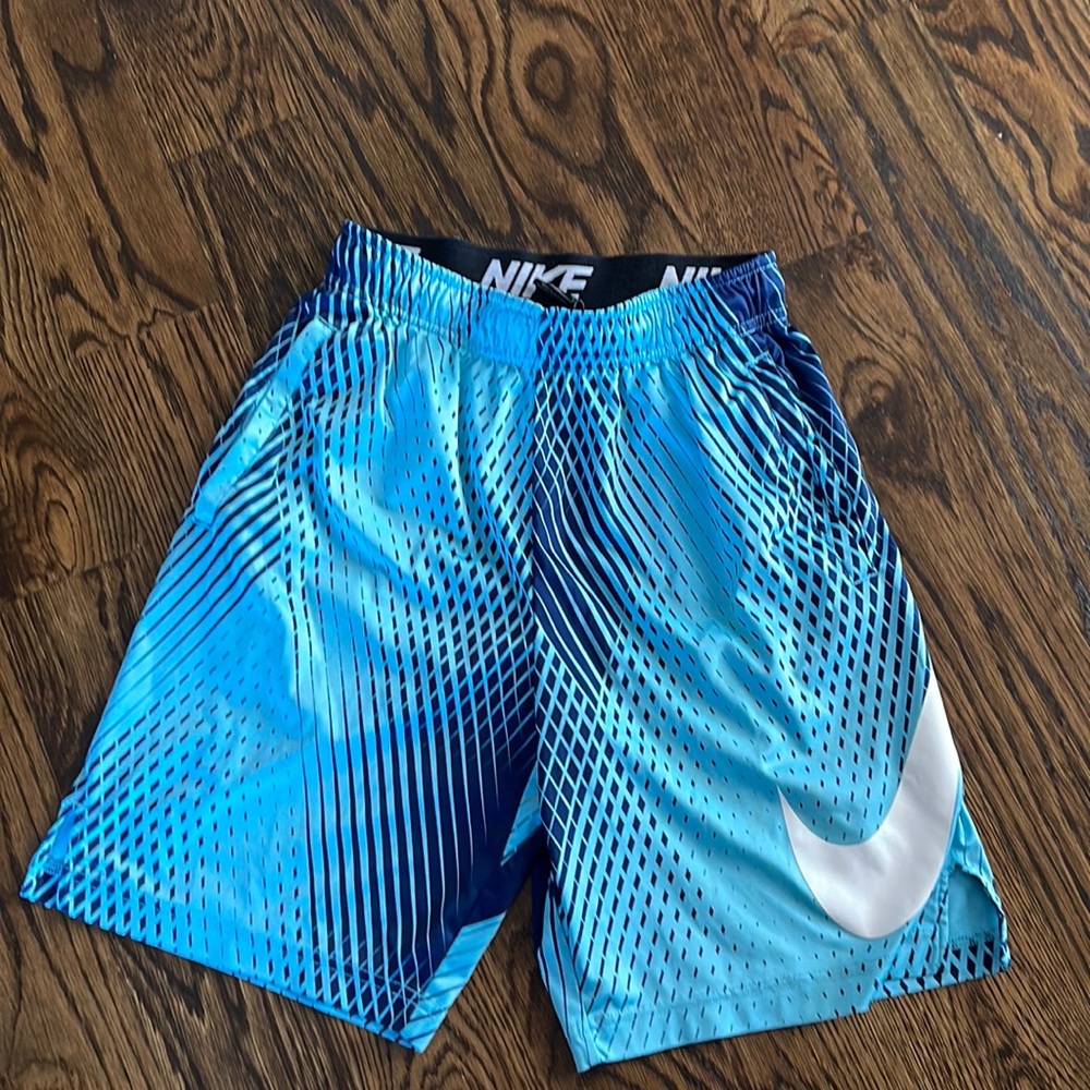 Nike shorts boys